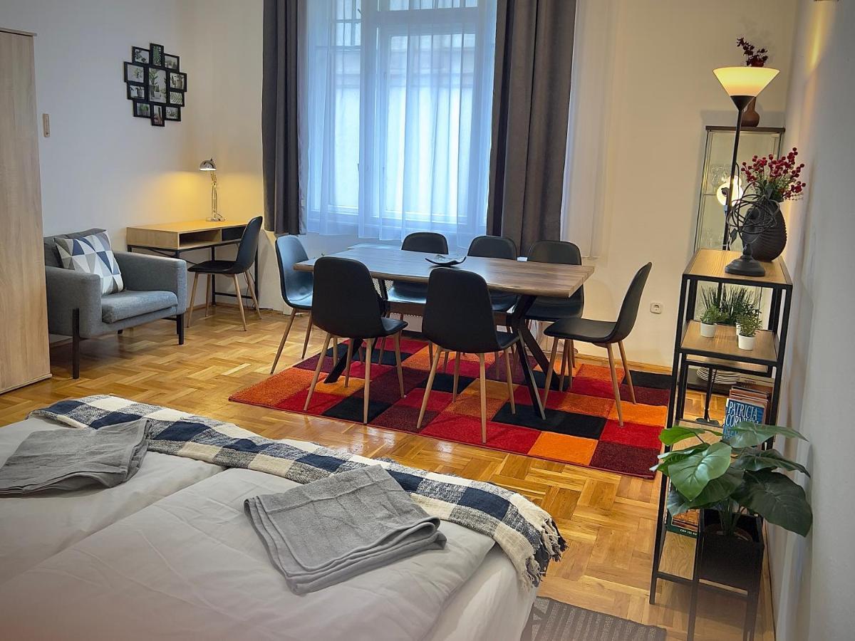 Residence In The Pedestrial Area Budapeste Exterior foto