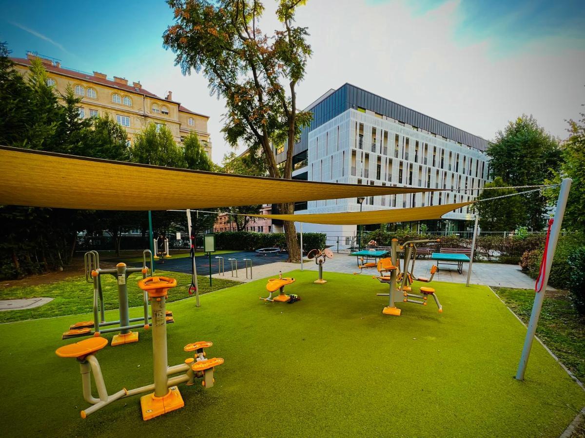 Residence In The Pedestrial Area Budapeste Exterior foto